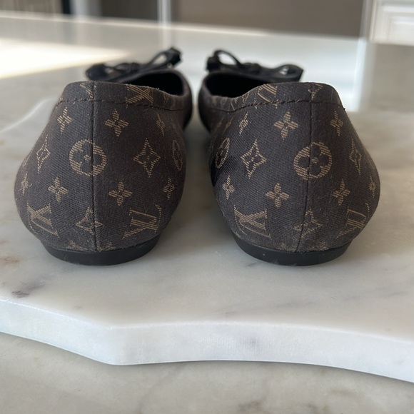 Louis Vuitton Monogram Ballerina Flat—size 37 1/2 - Picture 4 of 14